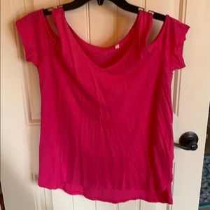 Small pink guest cute top open shoulder open side